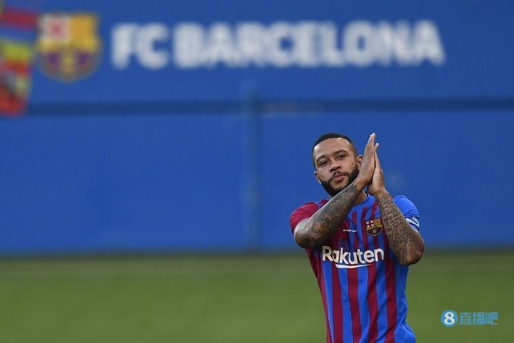  里昂主帅赛后炮轰裁判判罚不公正  